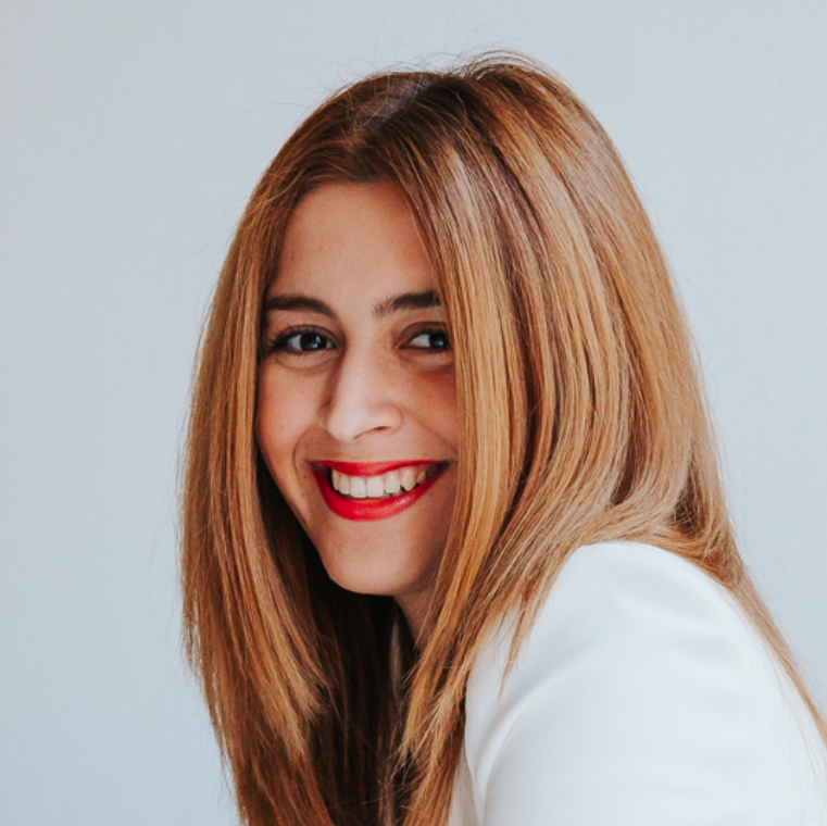 Diana Vicezar Headshot